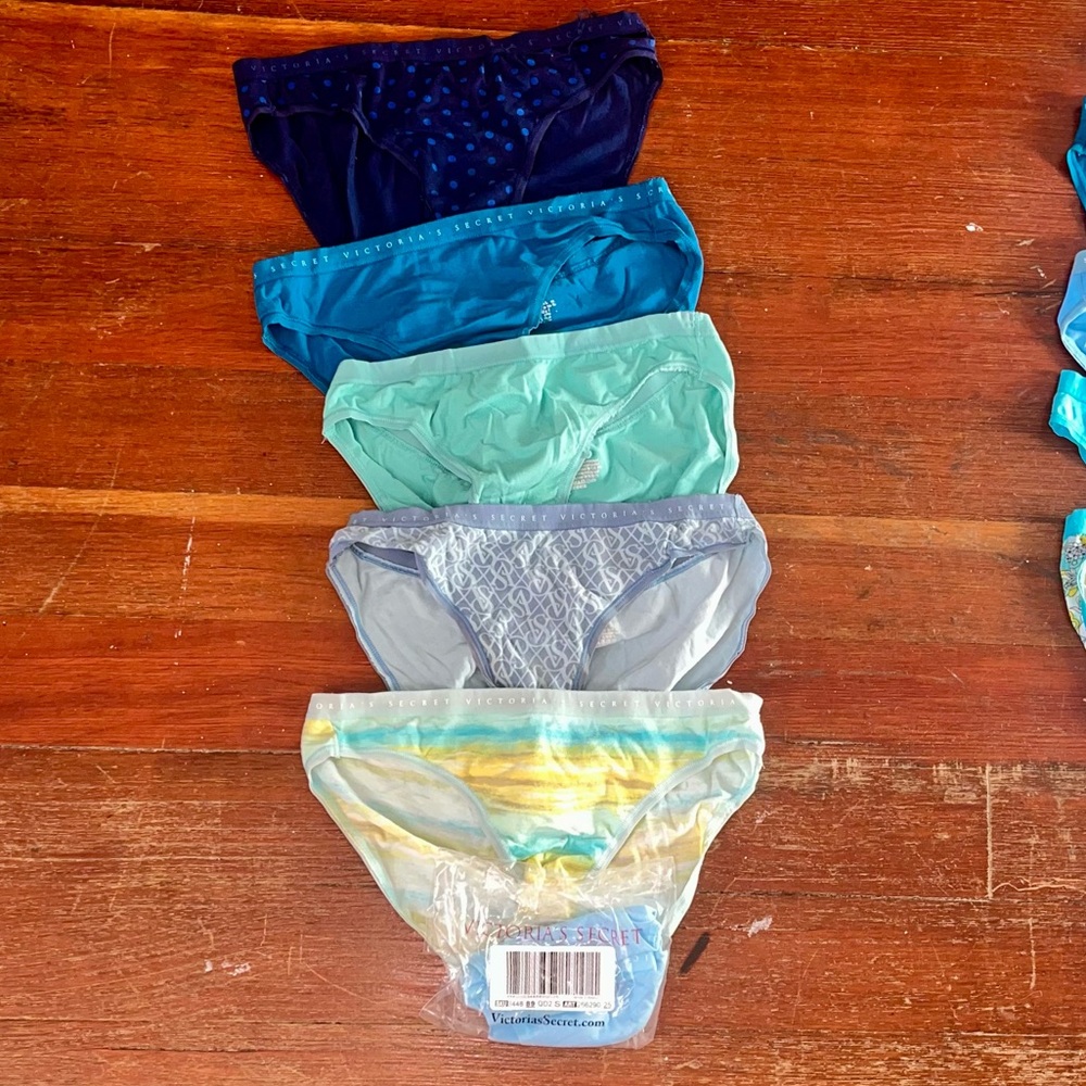 Victoria’s Secret BLUE Bikini Panties S